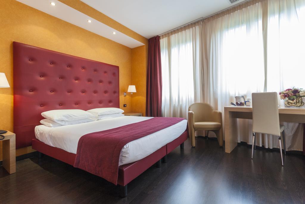Best Western Hotel Piemontese Bérgamo Exterior foto